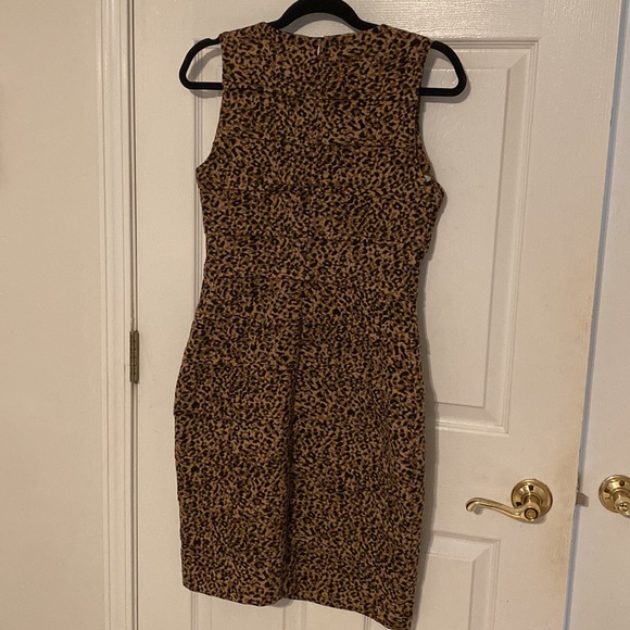MARVIN RICHARDS  size 8 leopard sleeveless dress - Picture 5 of 5